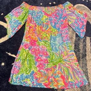 Lilly Pulitzer Vibrant Floral Off-Shoulder shirt xs